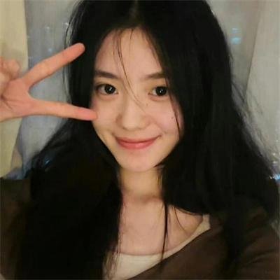 靓仔斗大鳄